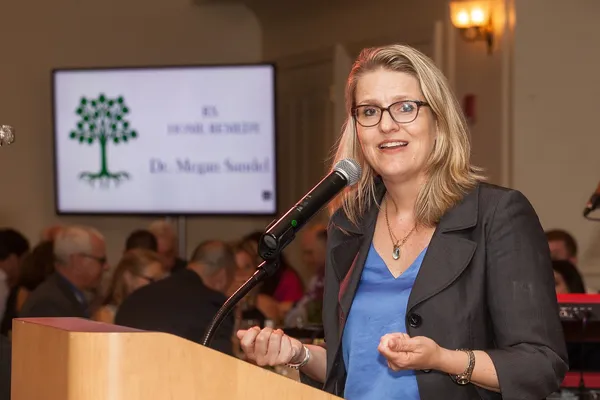 Picture of Alrie teaching